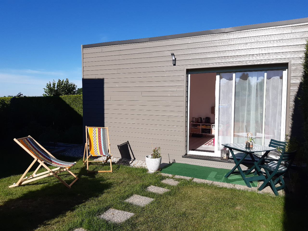 Chambre dans le jardin