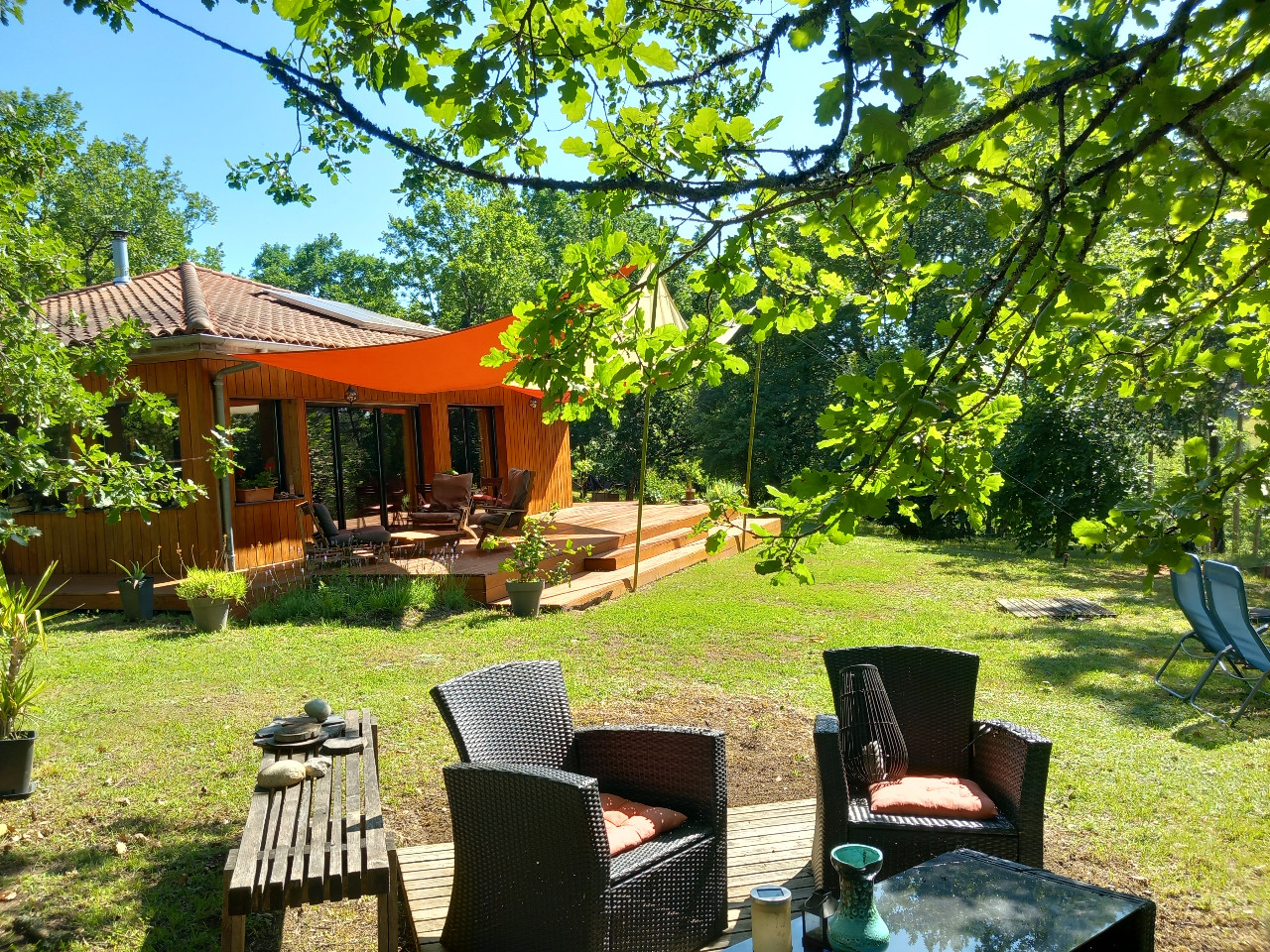 GreenGo Maison en bois avec jolie vue en plein nature