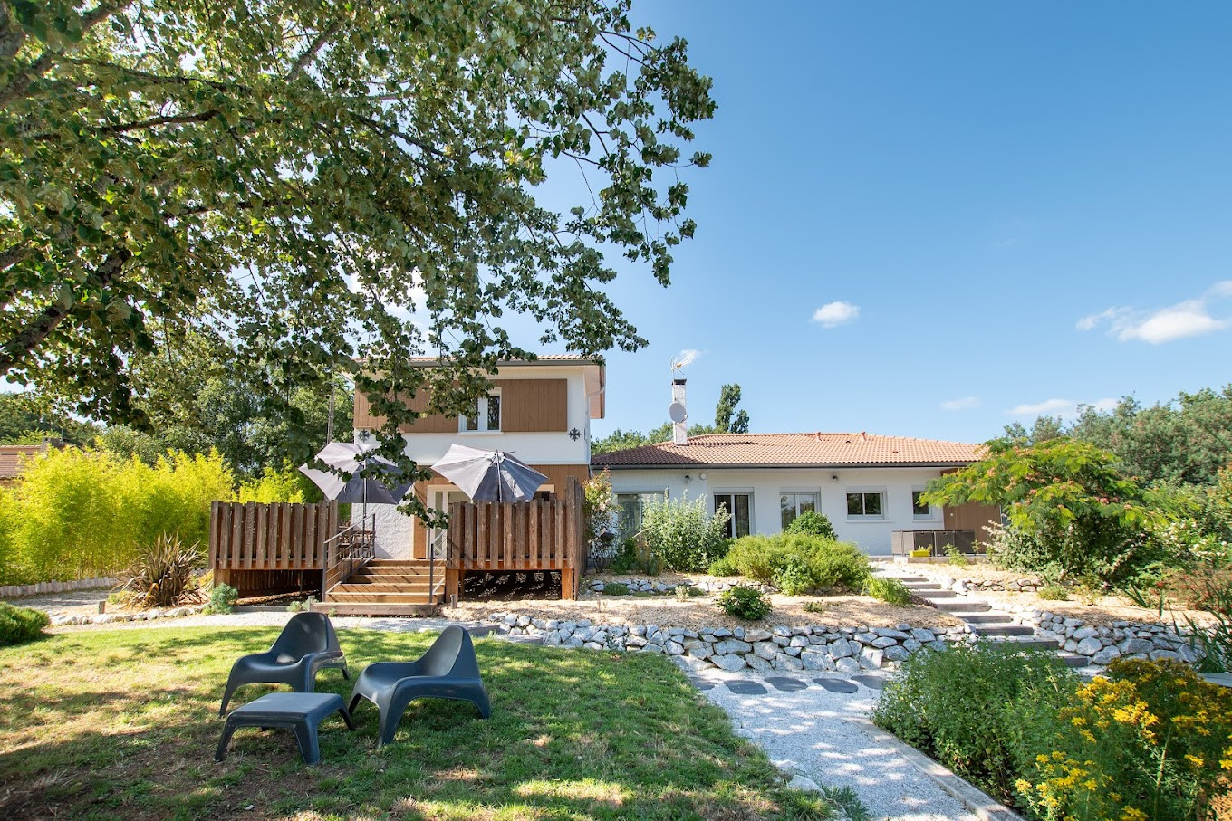 GreenGo L'escapade Nature et Gourmande à 20 km de Toulouse  Gers avec piscine, climatisation tout compris