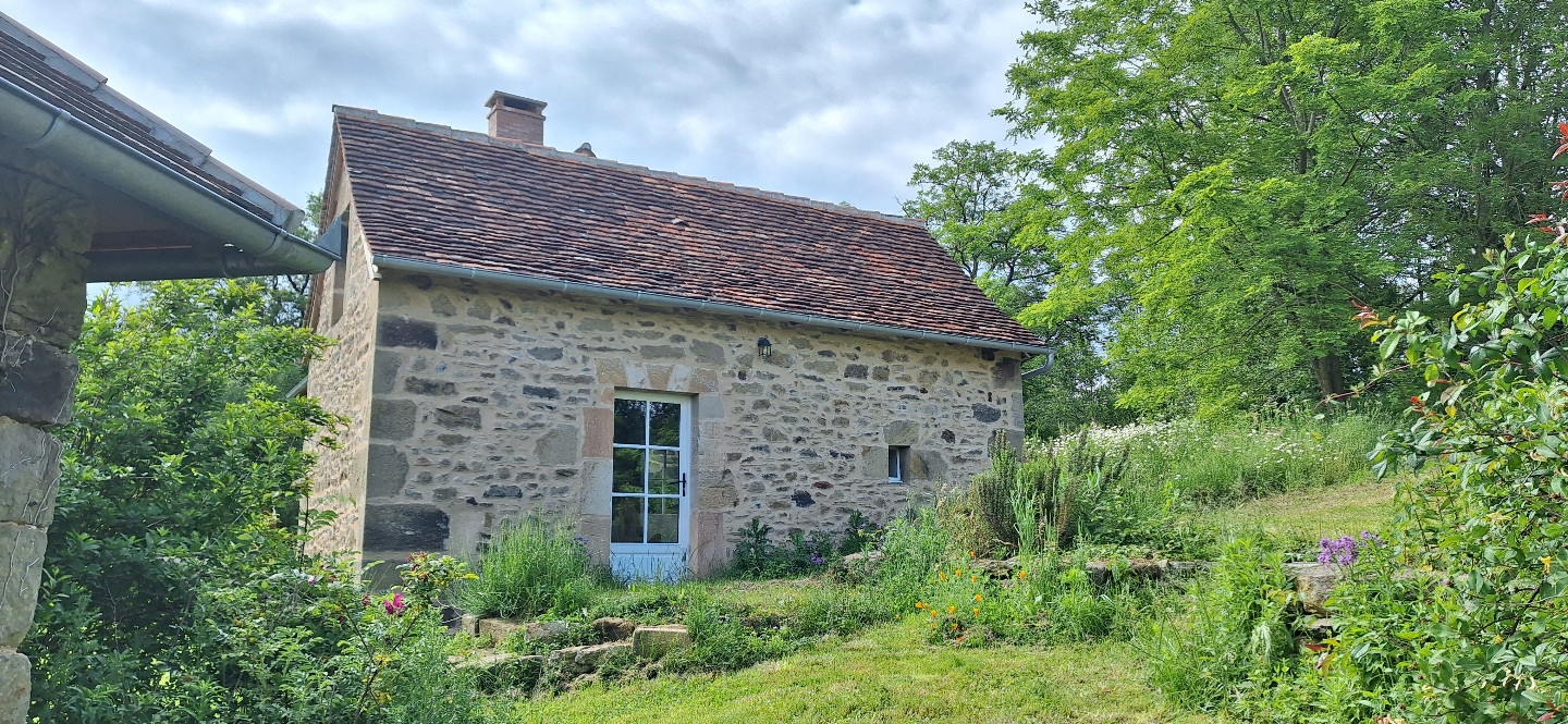 GreenGo Maison Laudato Si - Chambre d'hôtes "le Sécadou", dans un écrin de nature