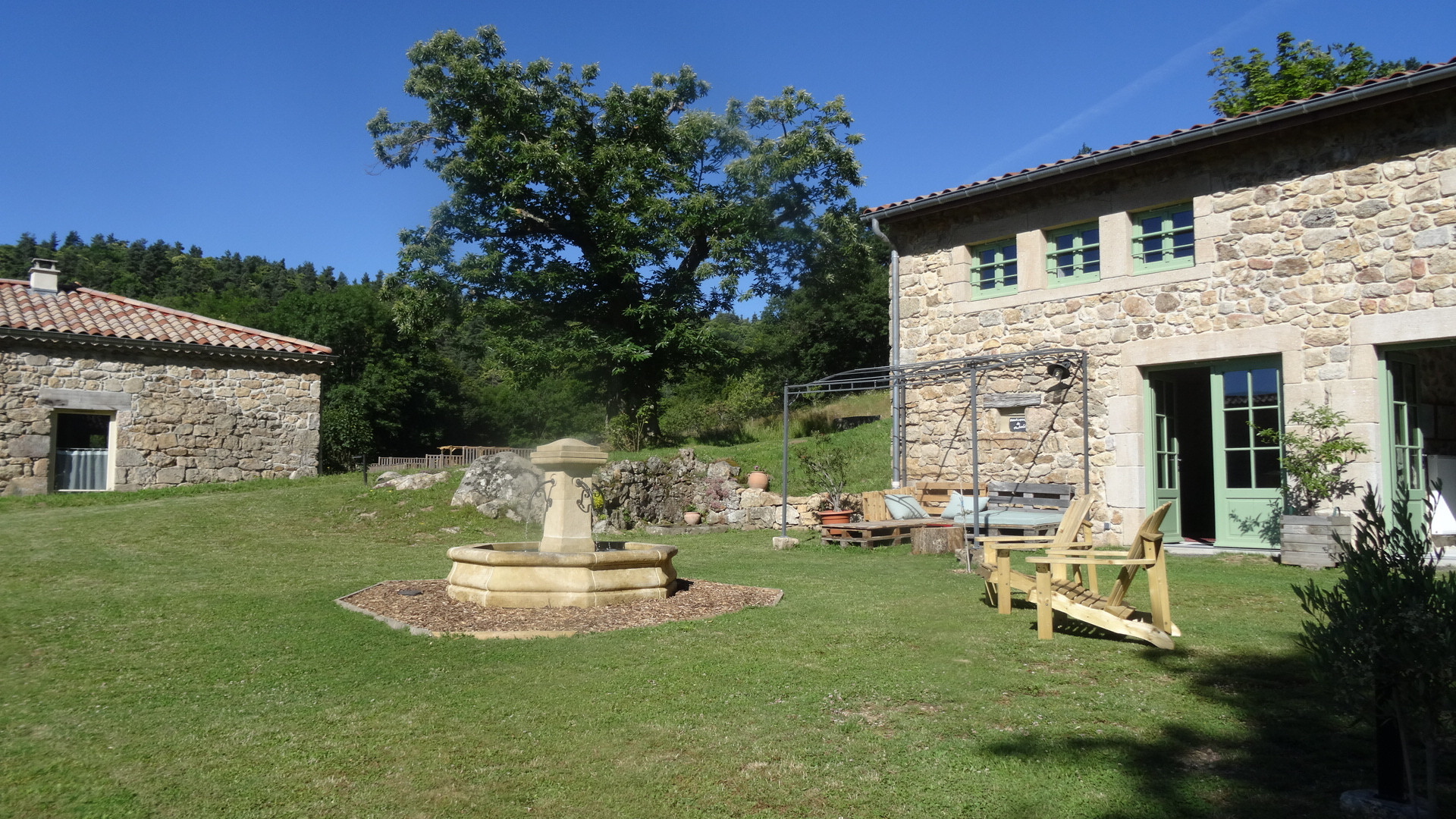 GreenGo Gîte Auvergne-Rhône-Alpes À la campagne