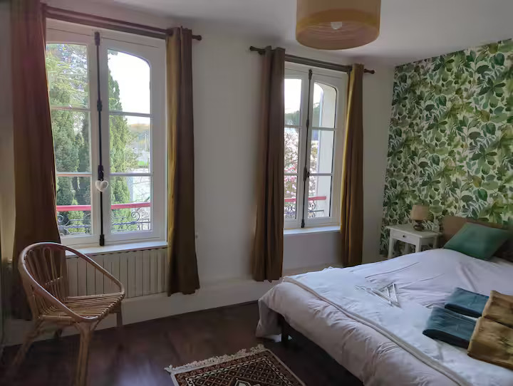 GreenGo Chambre Louise avec petit déjeuner dans maison de charme