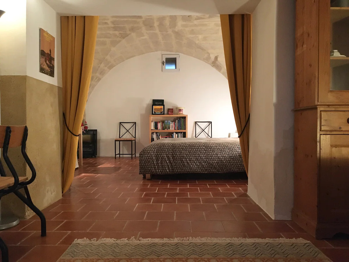 GreenGo Gardon la chambre - chez l'habitant à 10' d'Uzes, aux portes de la réserve naturelle du Gardon