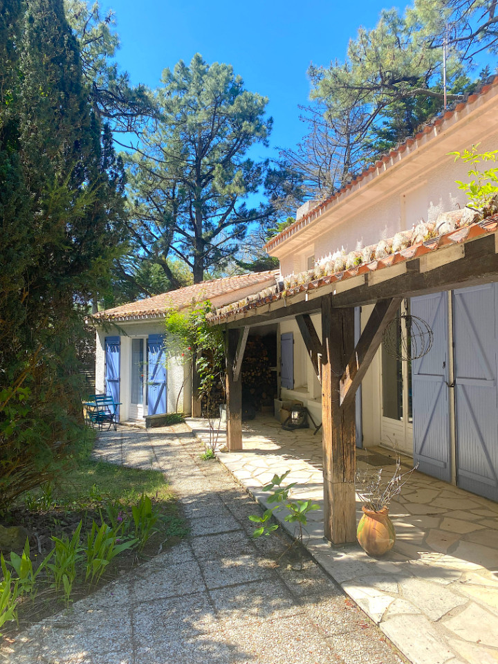 GreenGo La Cachette d'Oona, Gîte et chambres d'hôtes en Vendée, au calme d'une pinède, à 5mn des plages