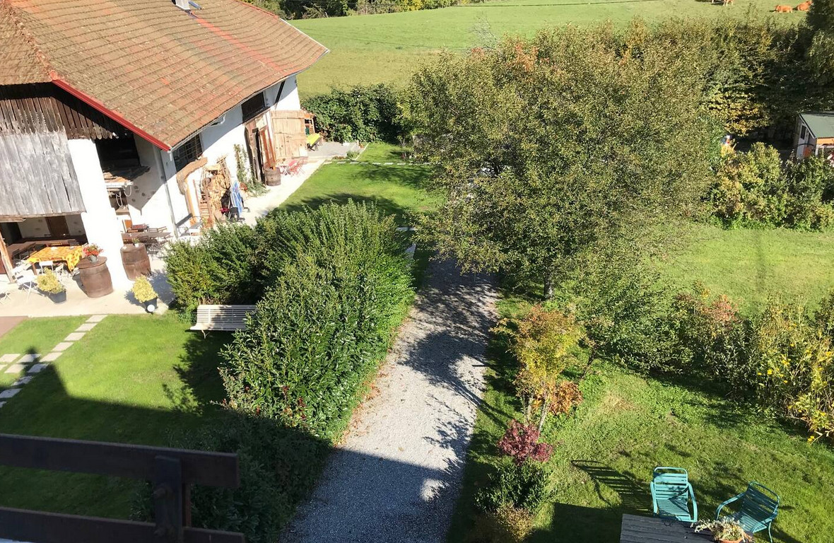 Au vert dans l'étable de savoie