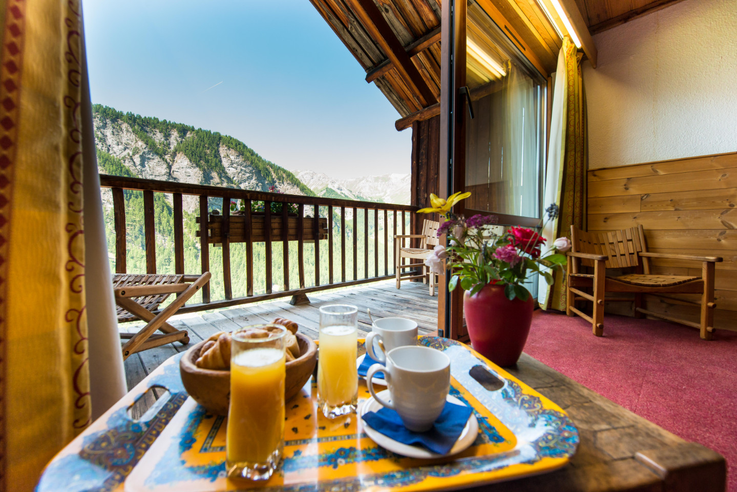  Hautes-Alpes Romantique