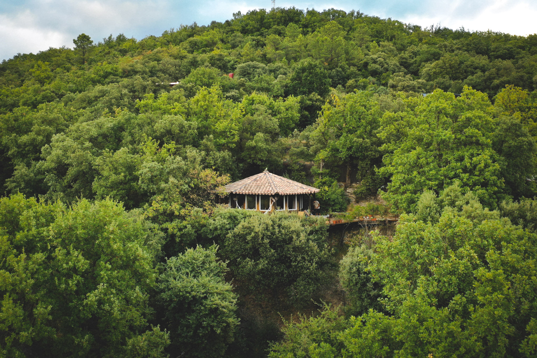 GreenGo Les chalets d'Annie dans le Parc National des Cévennes, vue imprenable, piscine en saison