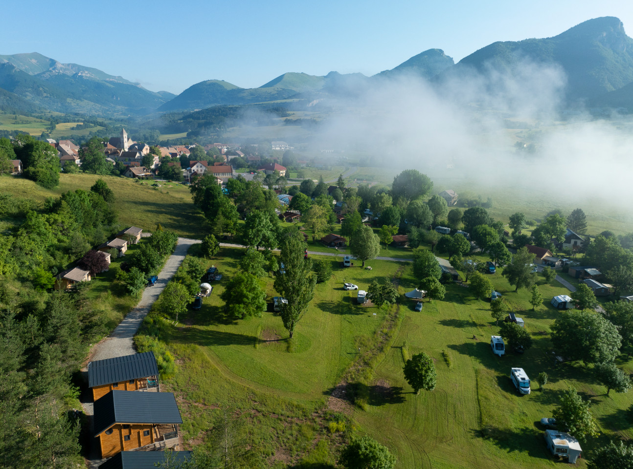 Hôte GreenGo: Chalets magnifiques dans un camping calme avec vue inoubliable sur les montagnes