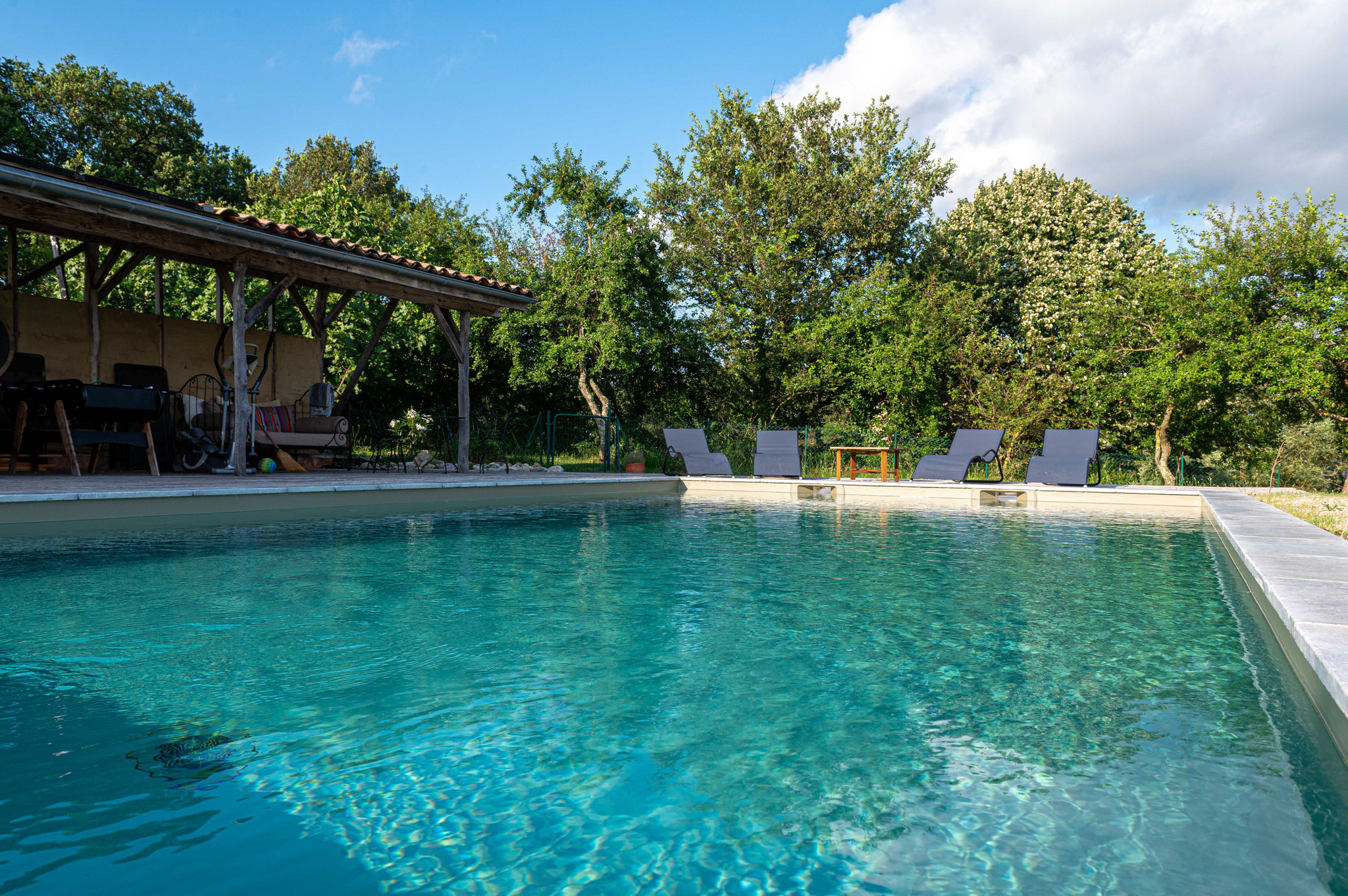 GreenGo Ecogîte - Terra di Siena (9p) - Piscine & vue vers les Pyrénées