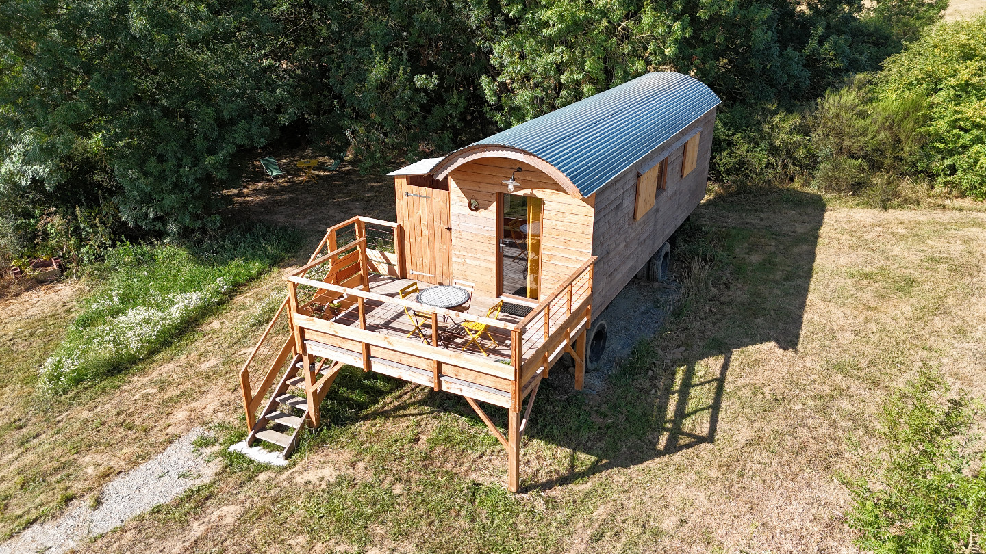 La grande roulotte de la ferme de Pitoué