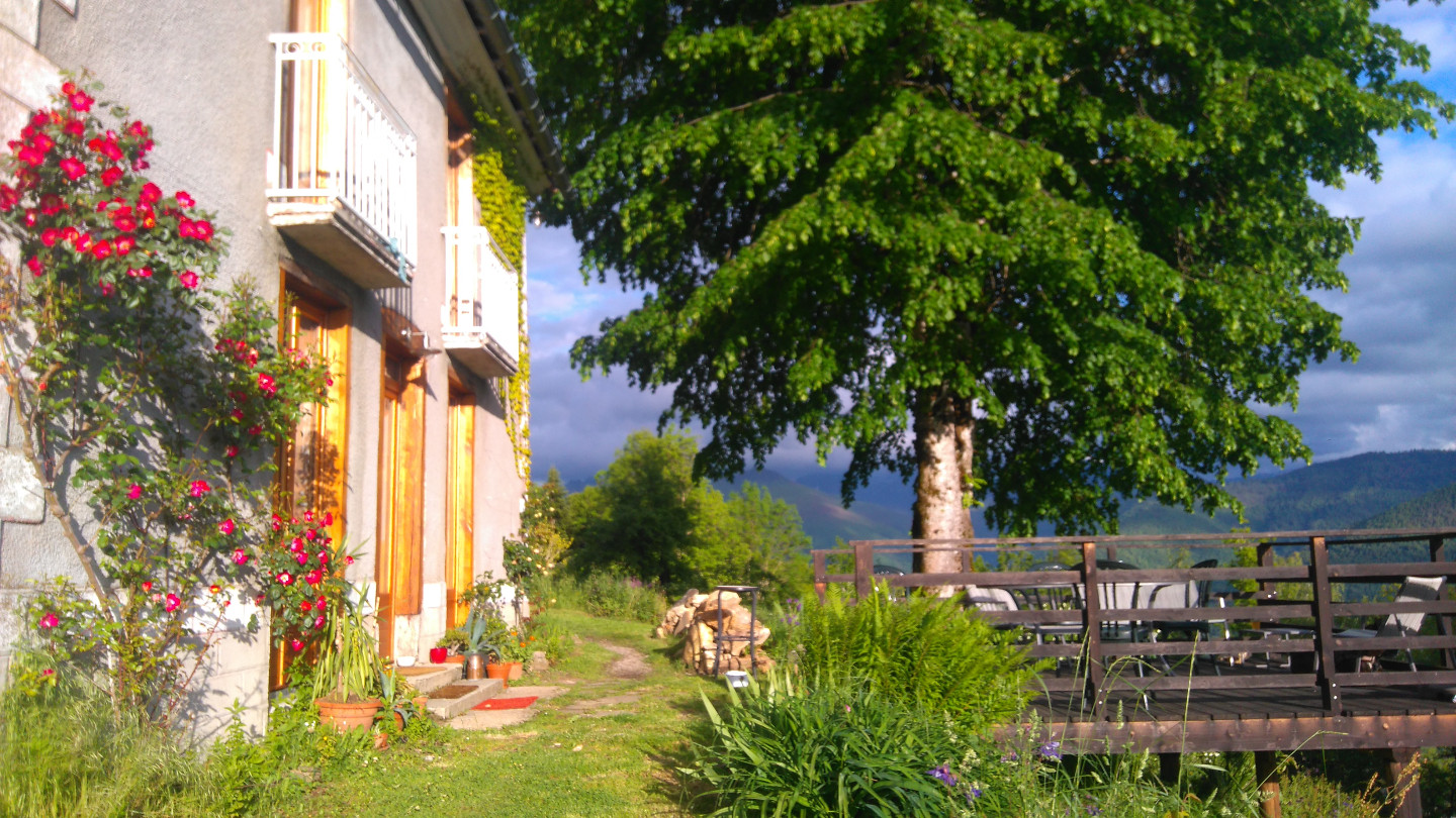 Ferme Rosane - Hébergements écologiques en Ariège