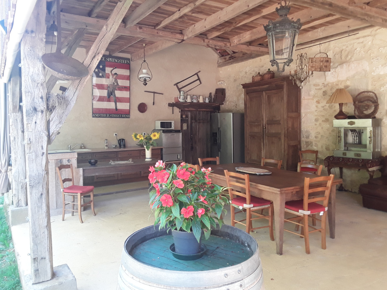 GreenGo Maison Périgourdine du Xvième en pierres