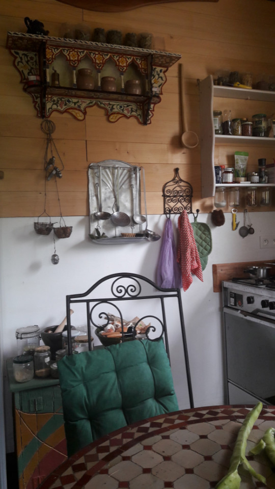 Logement GreenGo: Maison écologique en paille terre et bois sur grand jardin avec bois privé