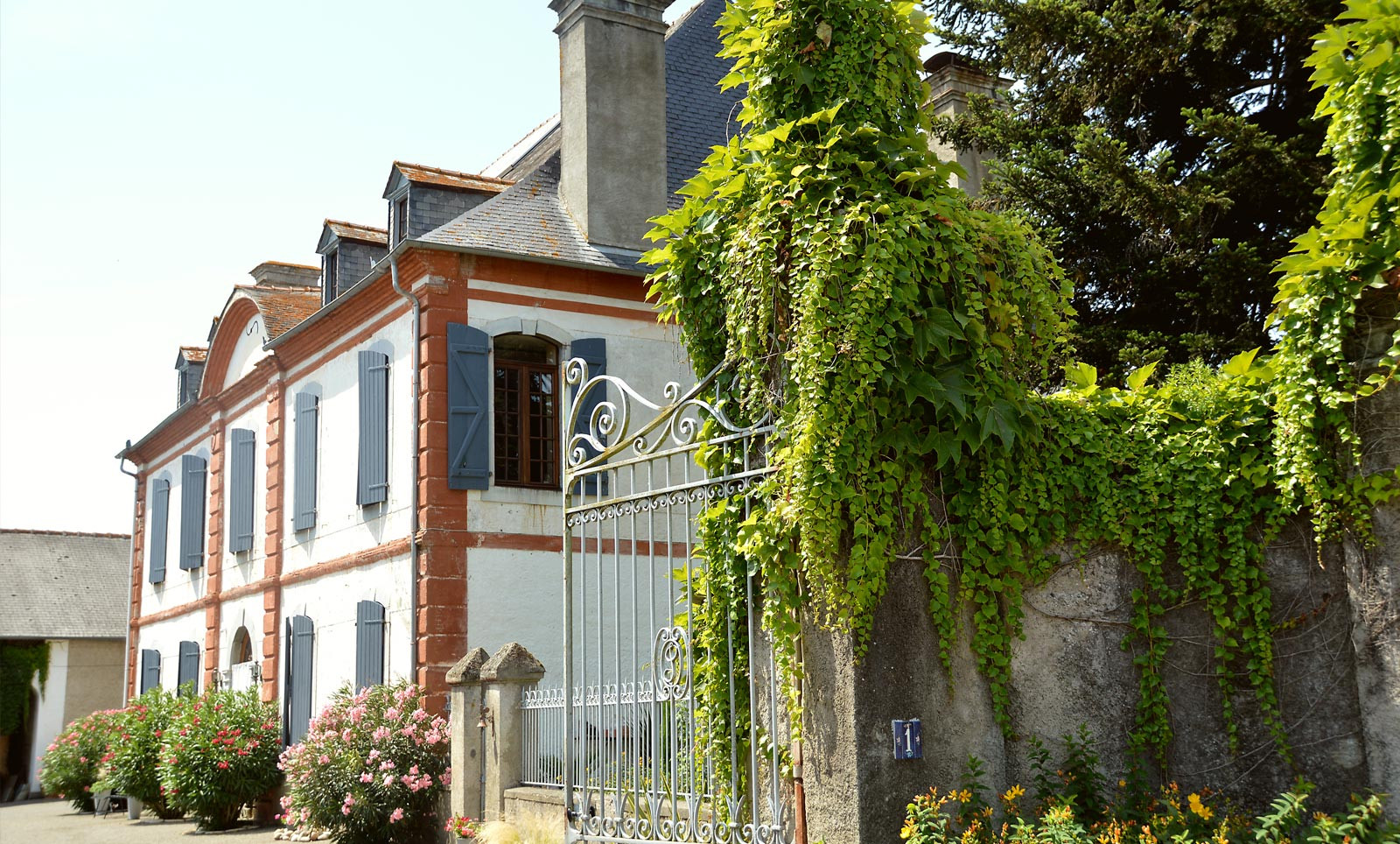 En passant par chez nous