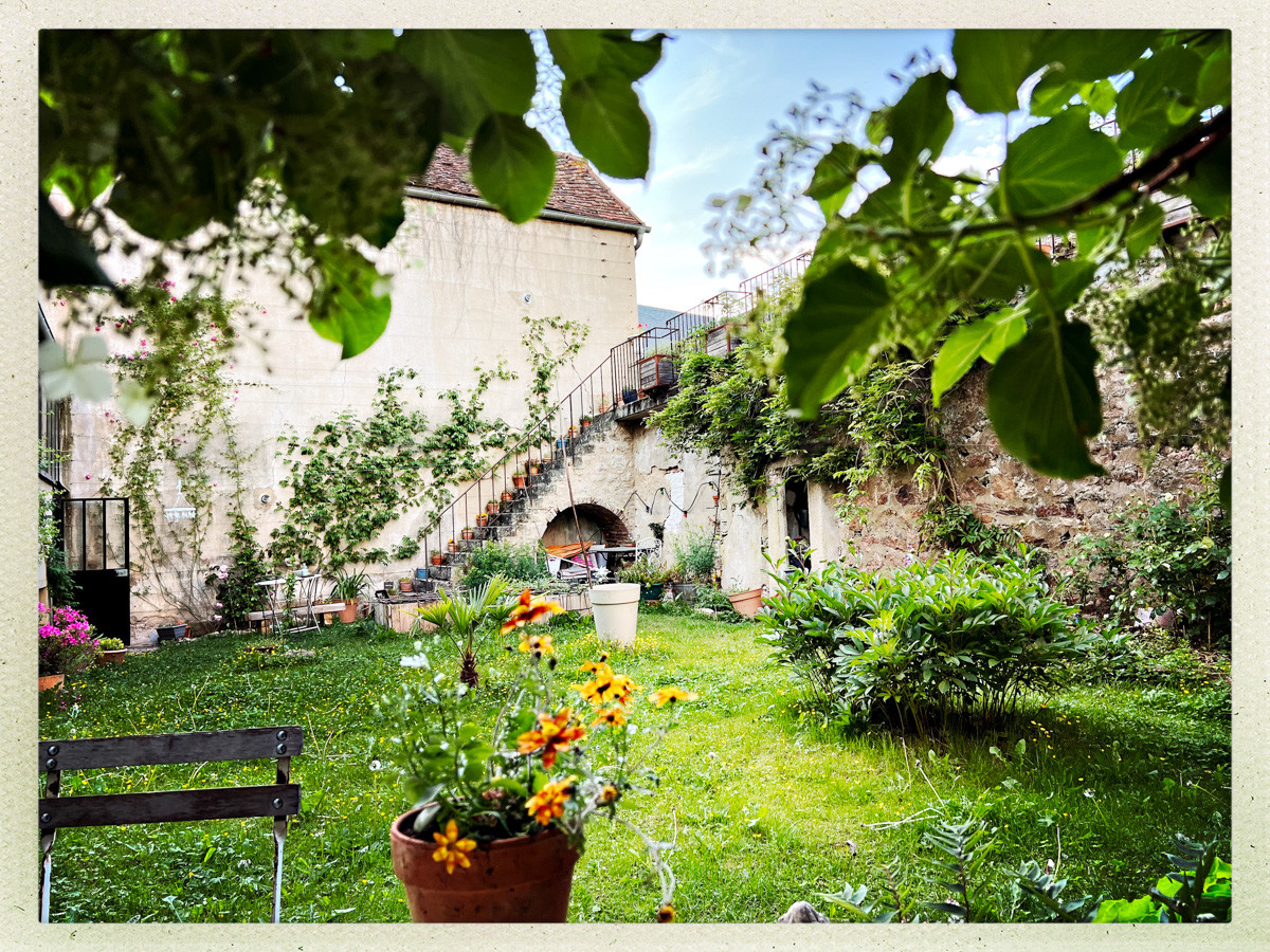  Yonne En ville