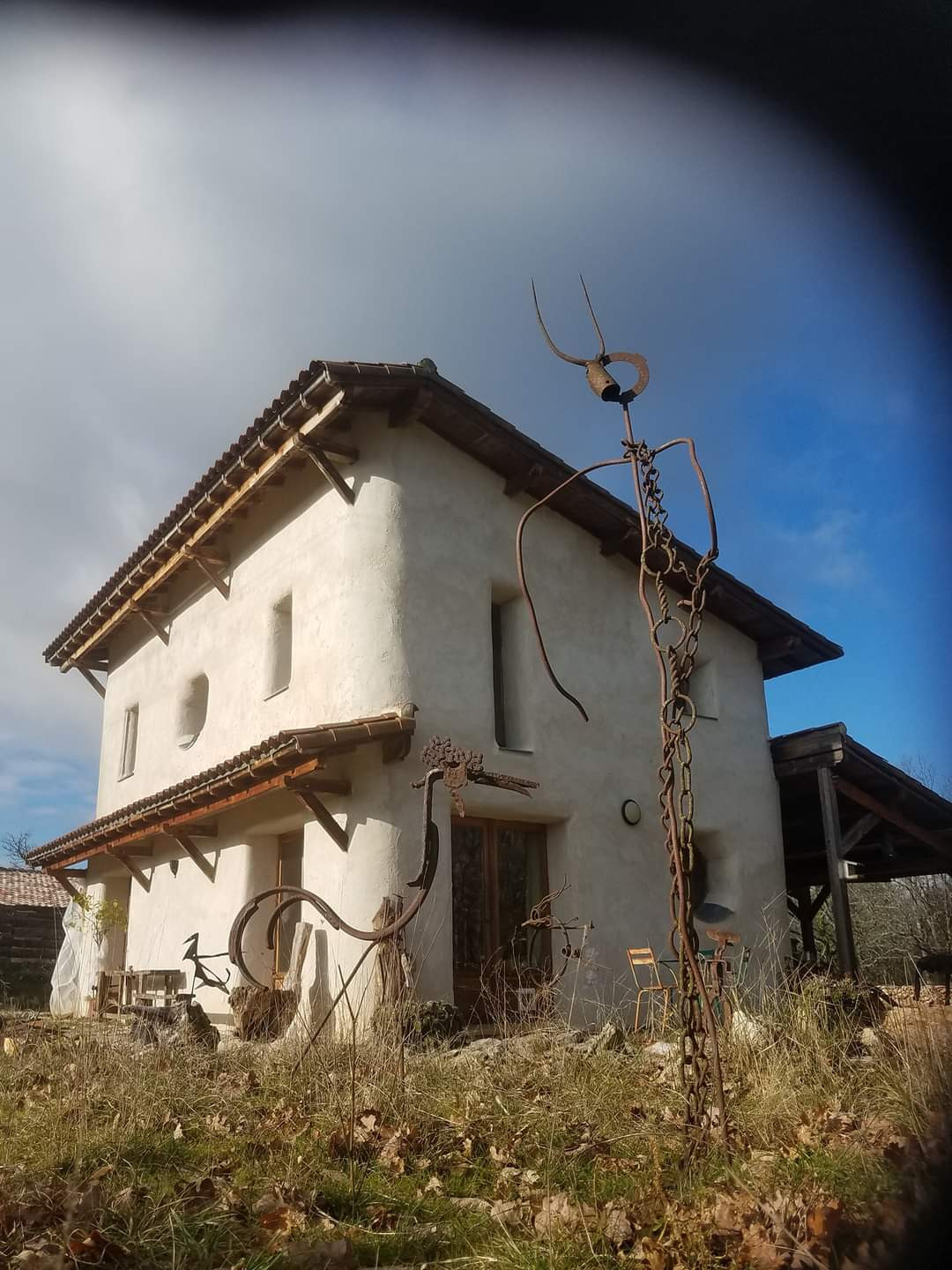 GreenGo Maison écologique en paille terre et bois sur grand jardin avec bois privé
