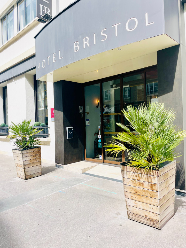 GreenGo Contact Hôtel Bristol