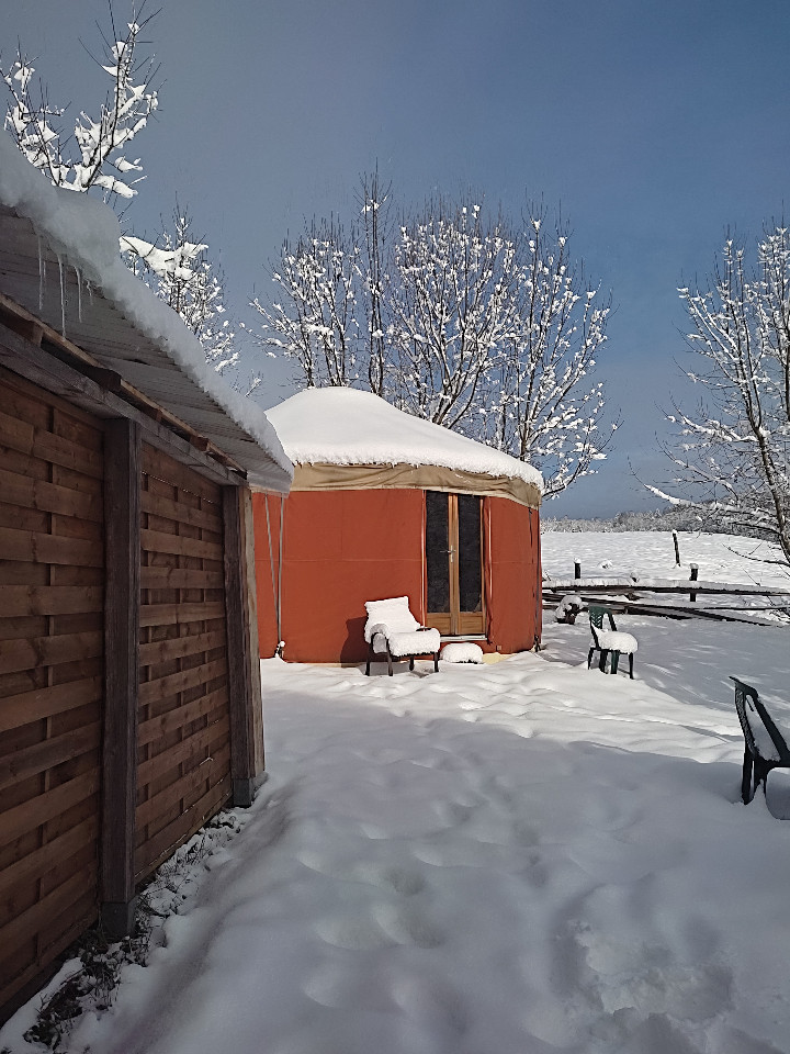 Logement insolite Jura Glamping