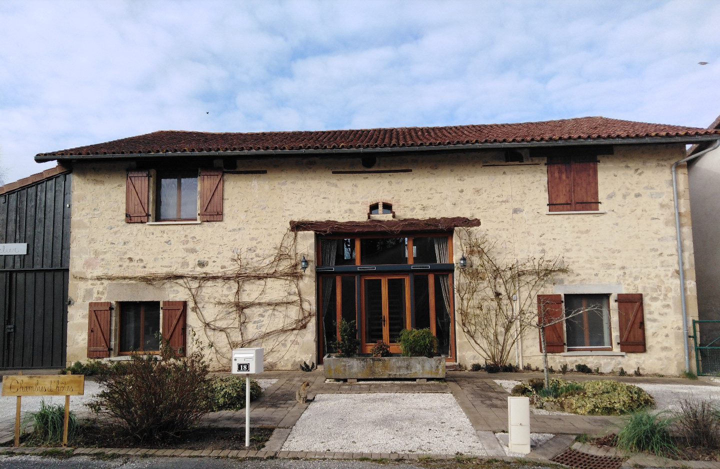 GreenGo Chambres D'hôtes et Karaoke