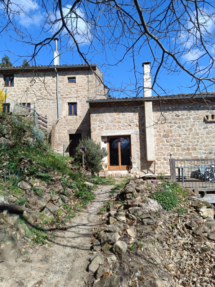 Hôte GreenGo: Gîtes mitoyens le Salayo (4-6 pers) et le Bourdigas (4-5 pers)