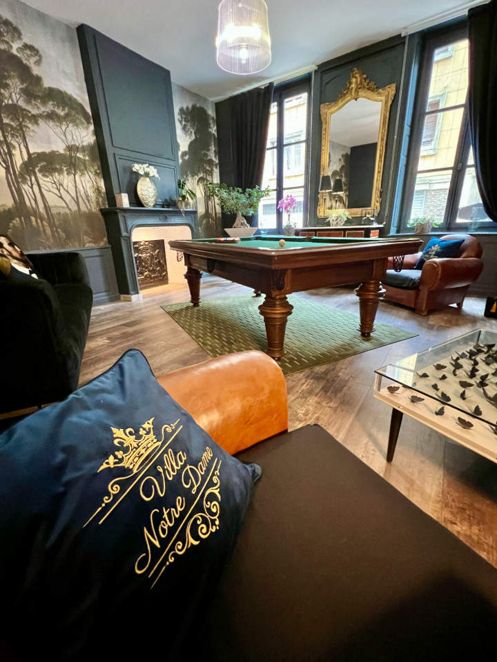 La Suite de Notre Dame au Pied du Chateau