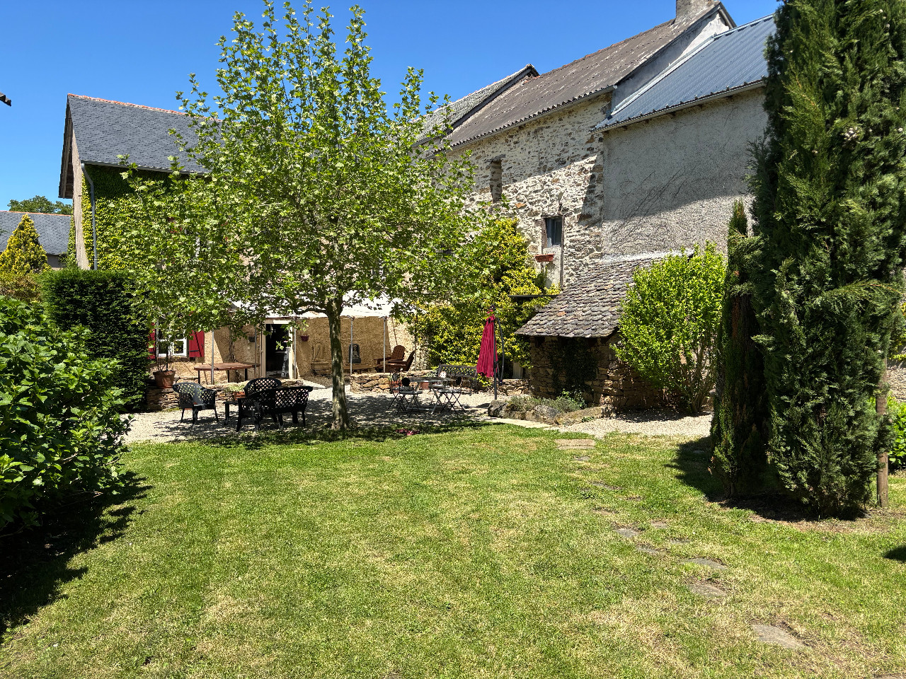 GreenGo Grand gîte avec piscine – lieu de vie nature
