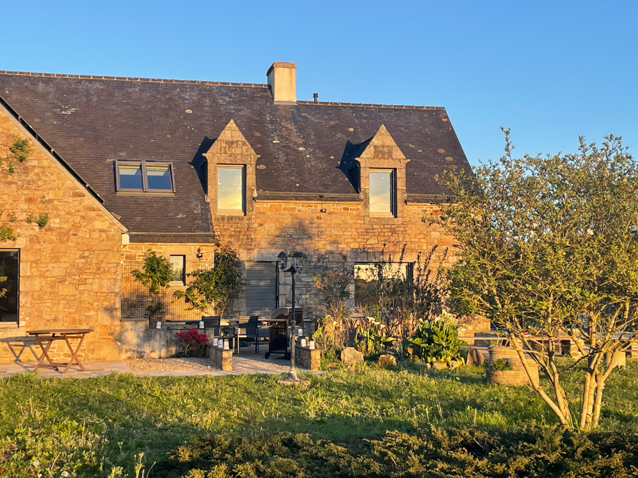 GreenGo Les Hauts de Locmiquel - Grande maison ou mini villa avec piscine chauffée et couverte proche plage