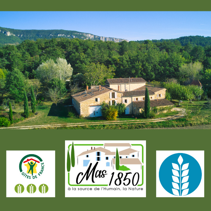 Mas de 1850 au cœur de la Drôme provençale dans un écrin de verdure