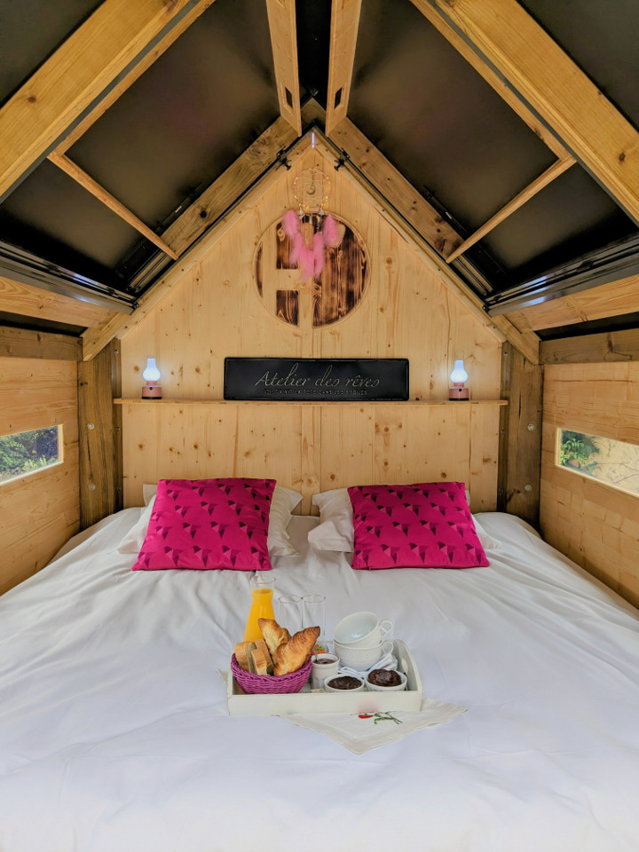 Logement insolite Dordogne À la campagne