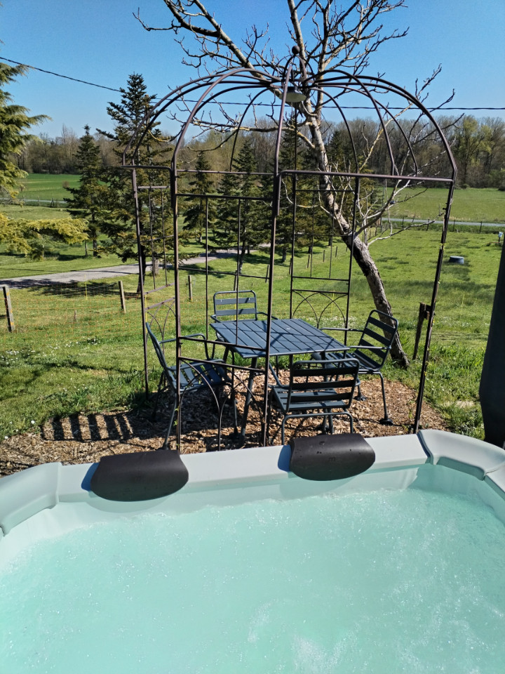 GreenGo Terra Bulle Hébergement - Week-end bien-être avec Spa privatif chauffé et climatisation