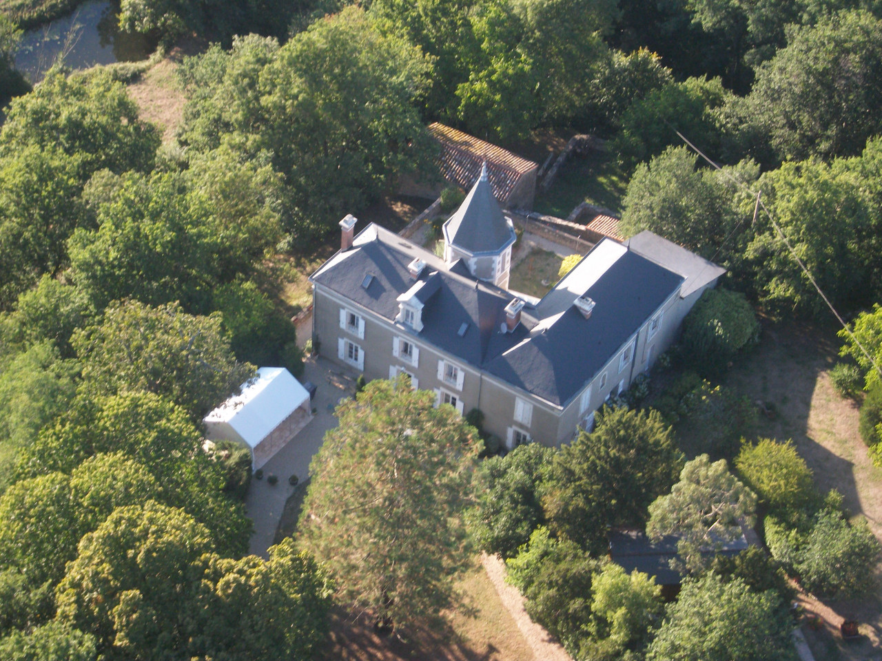 Domaine la Folie Gites et chambres d'hôtes à réserver ensemble ou séparément