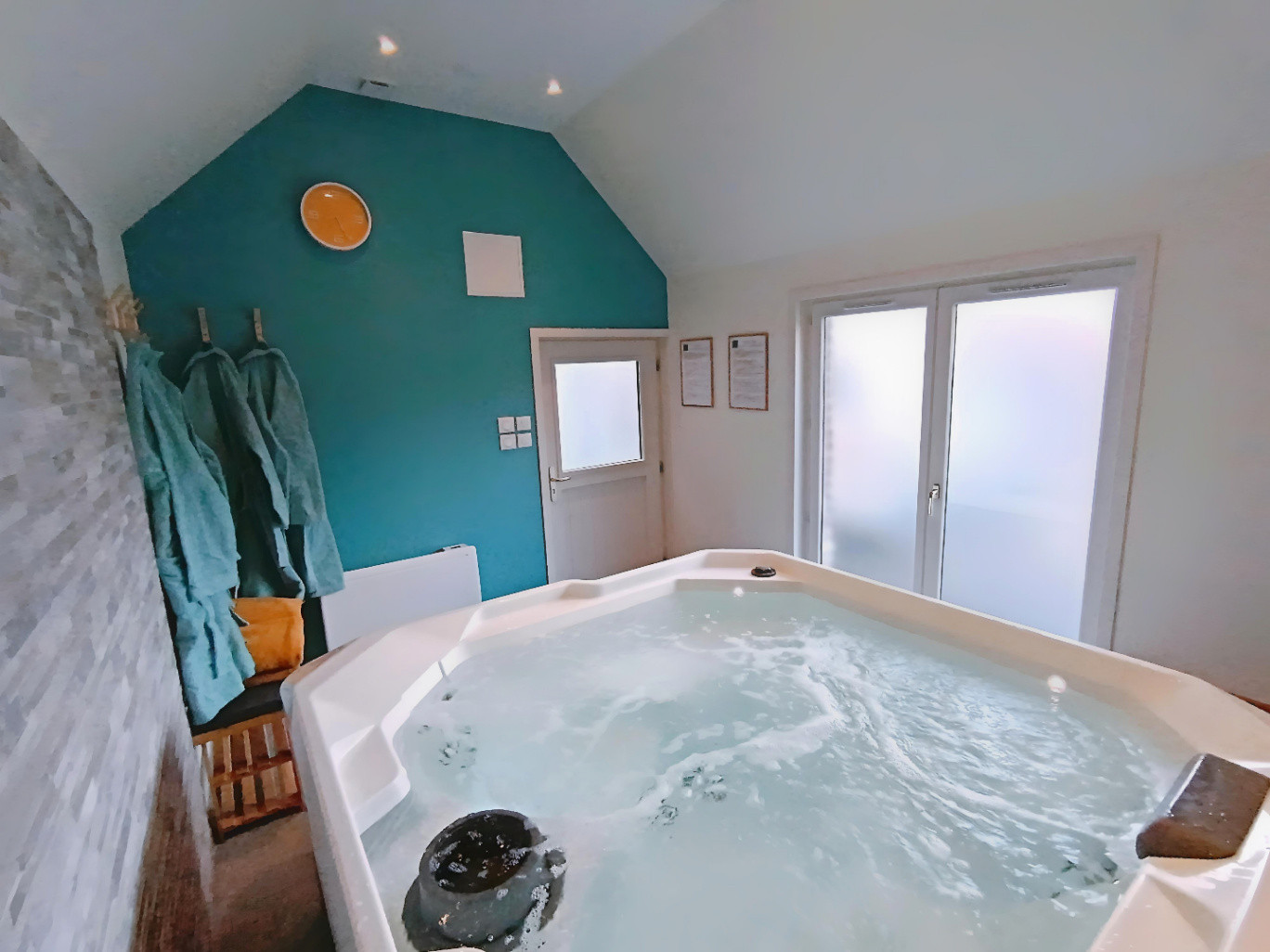 Jacuzzi privatif 3/4 personnes