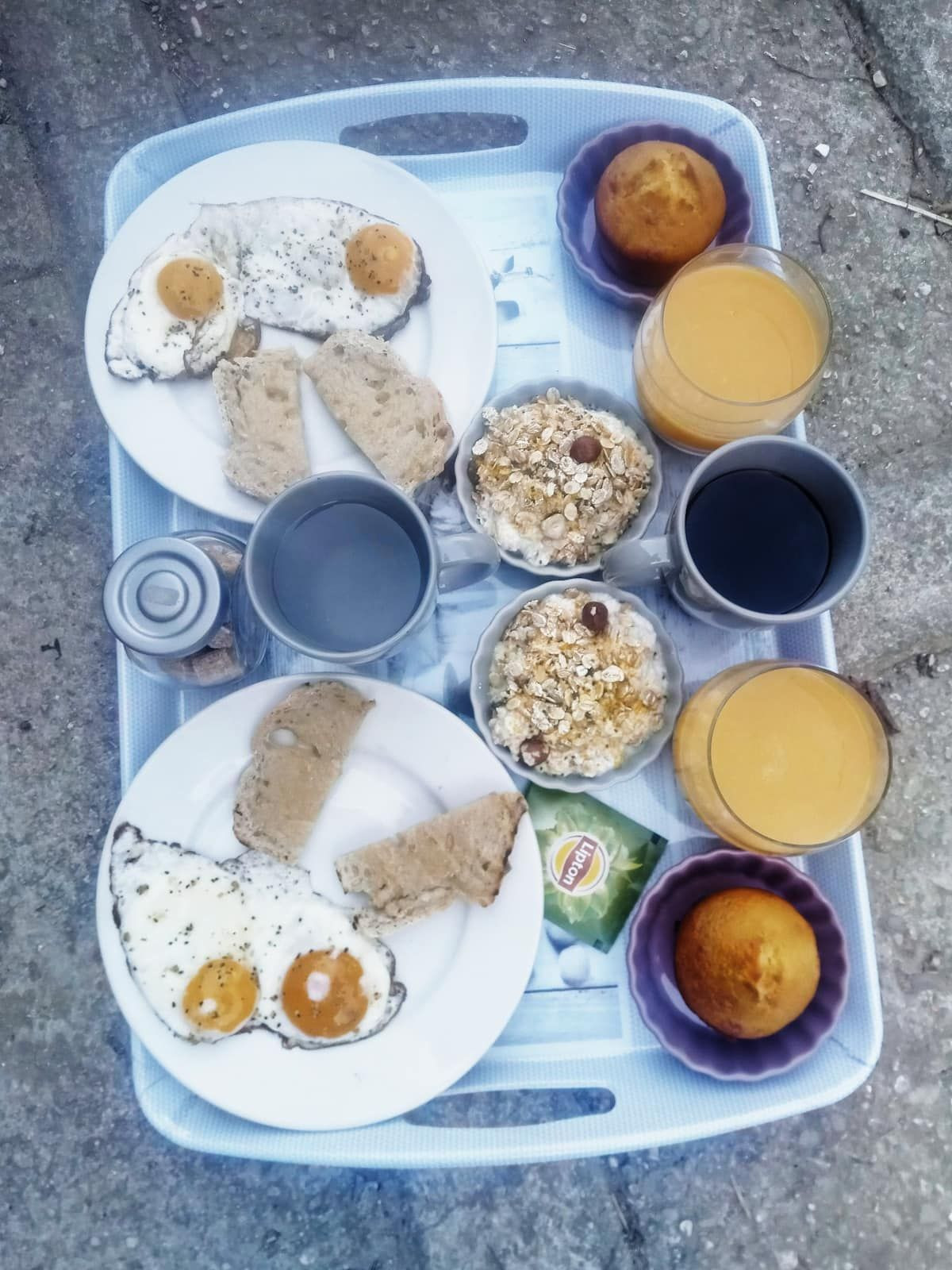 Petit-déjeuner de produits locaux