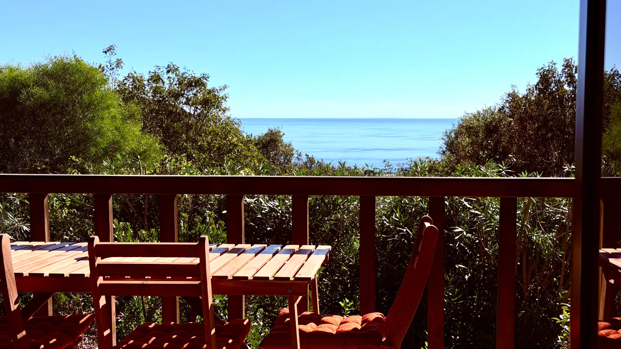 Vue mer et montagne depuis le chalet