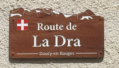 Chalet en bordure du sentier GR 96