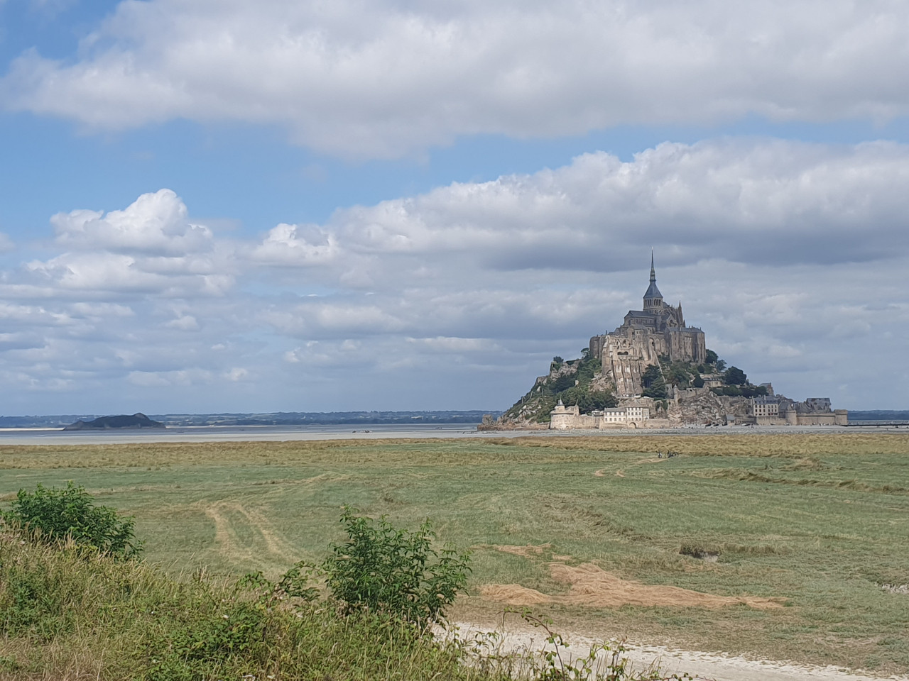 Direction Le Mont Saint-Michel à vélo !