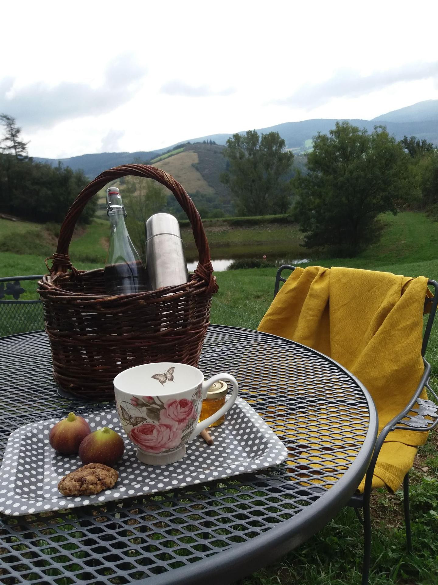 Petit-déjeuner copieux et gourmand