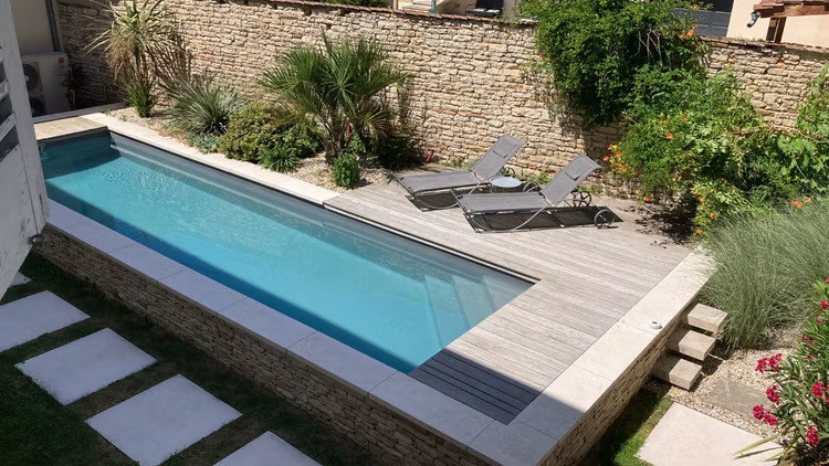 Piscine au calme et sans vis-à-vis