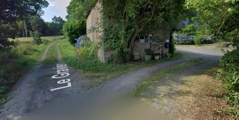 Depuis le gîte, 2 chemins de randonnées