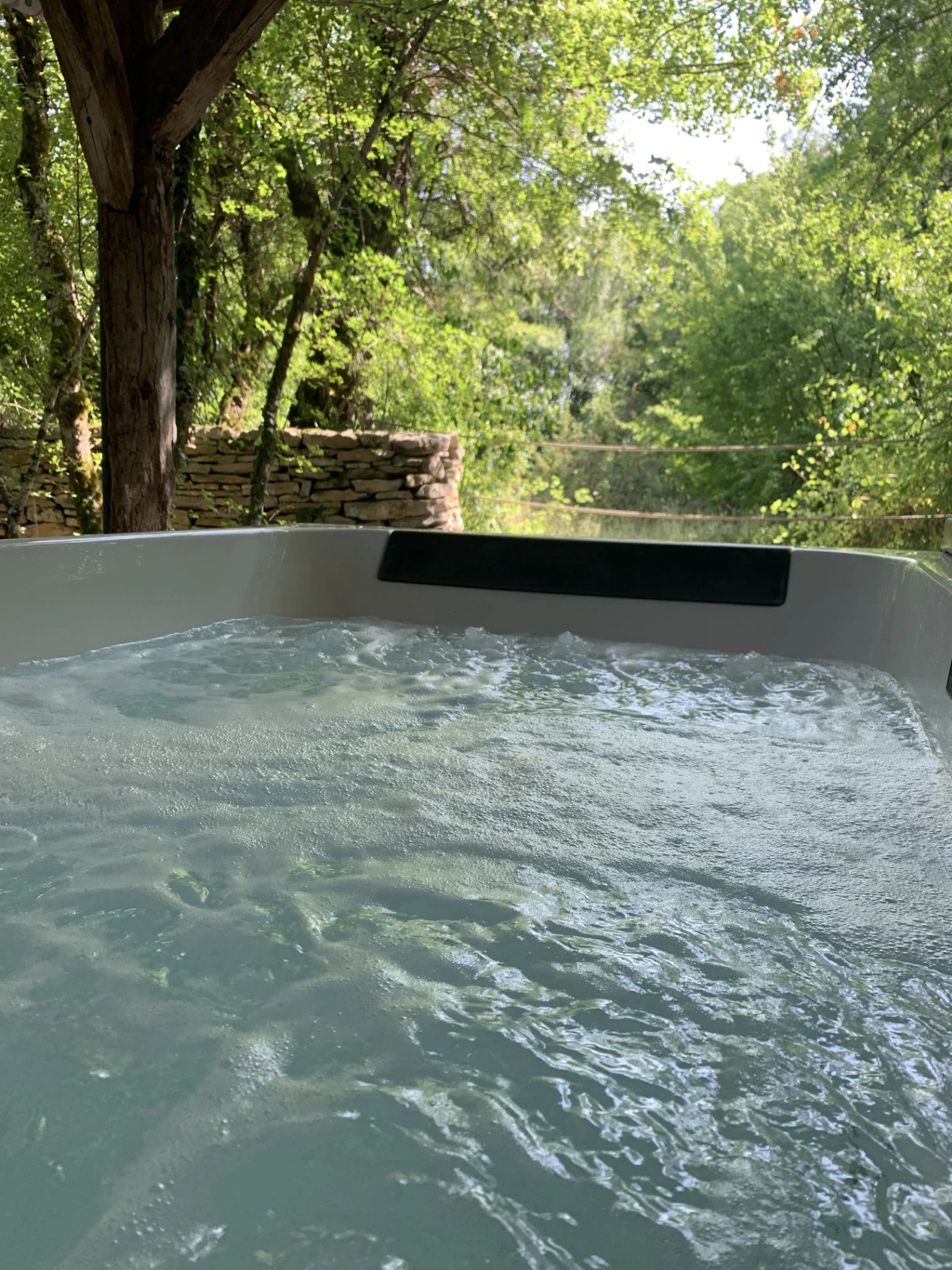 Spa jacuzzi en pleine nature