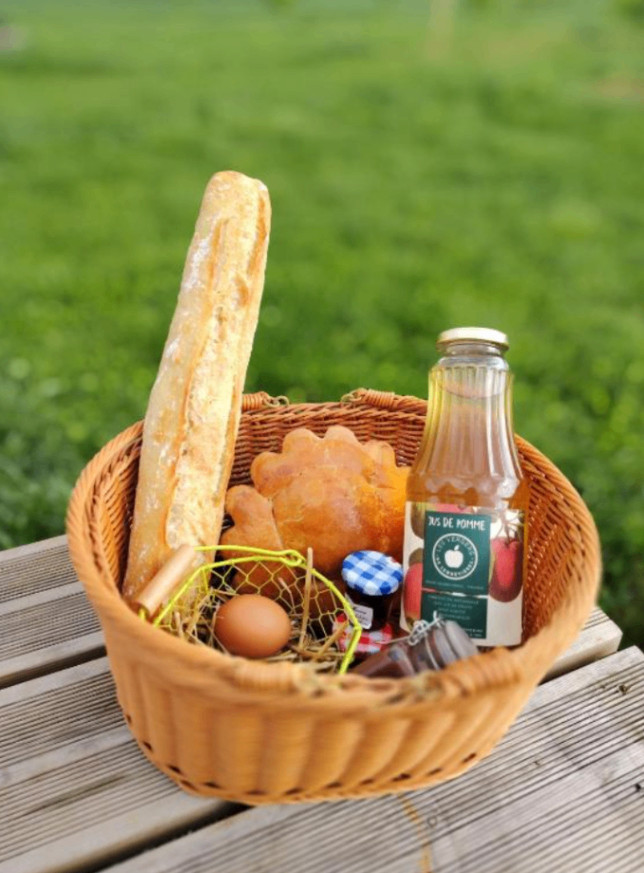 Panier petit déjeuner local pour 2