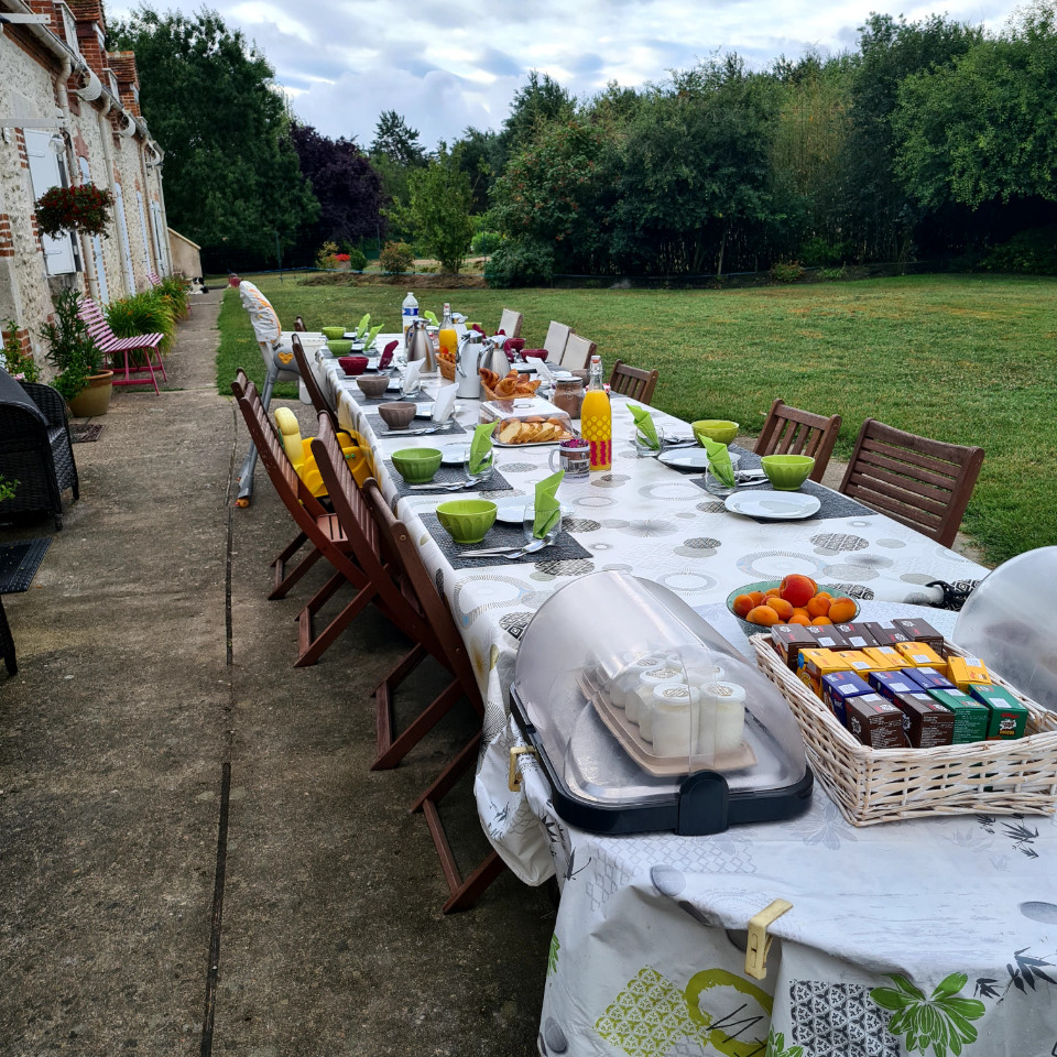 Petit déj. copieux, fait maison, produits locaux