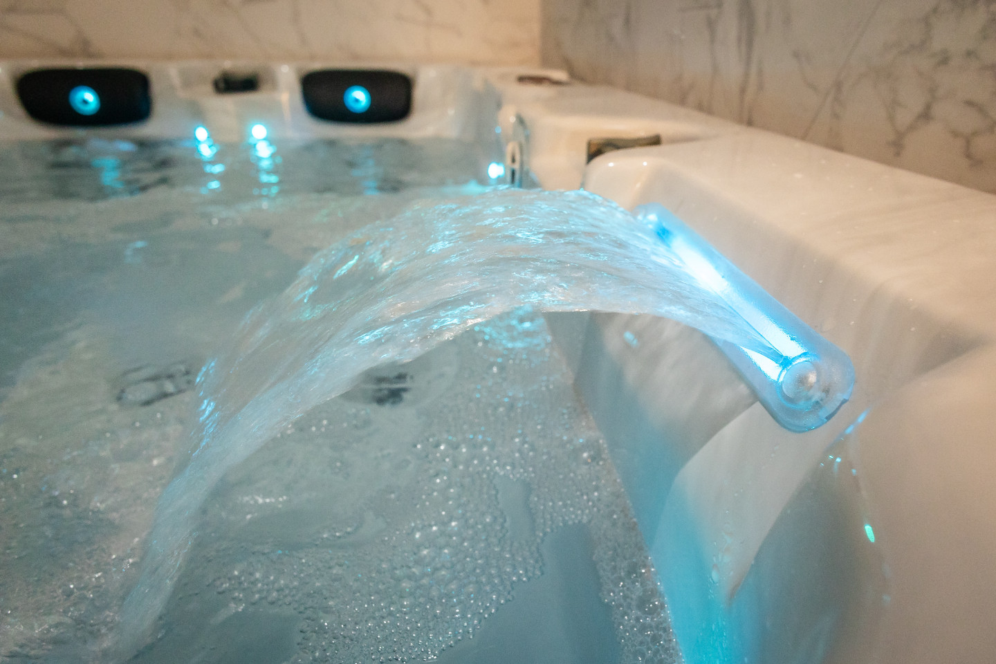 Jacuzzi privatif dans le logement