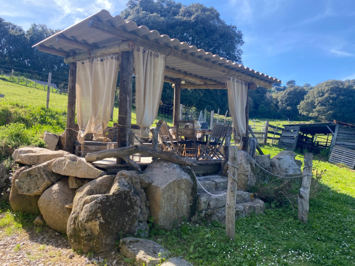 Ancienne fourragère restaurée avec charme
