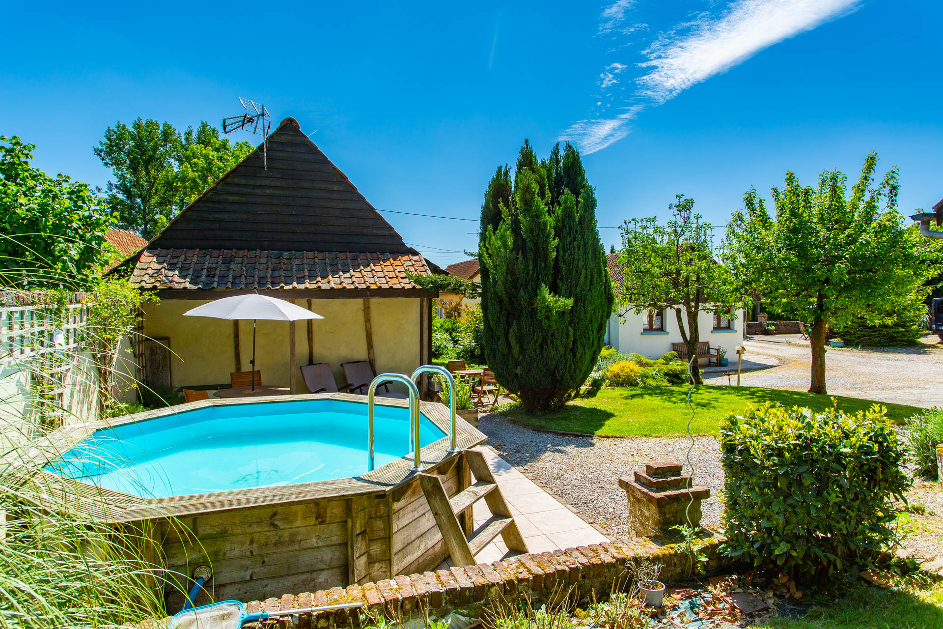 Petit piscine PARTAGEE