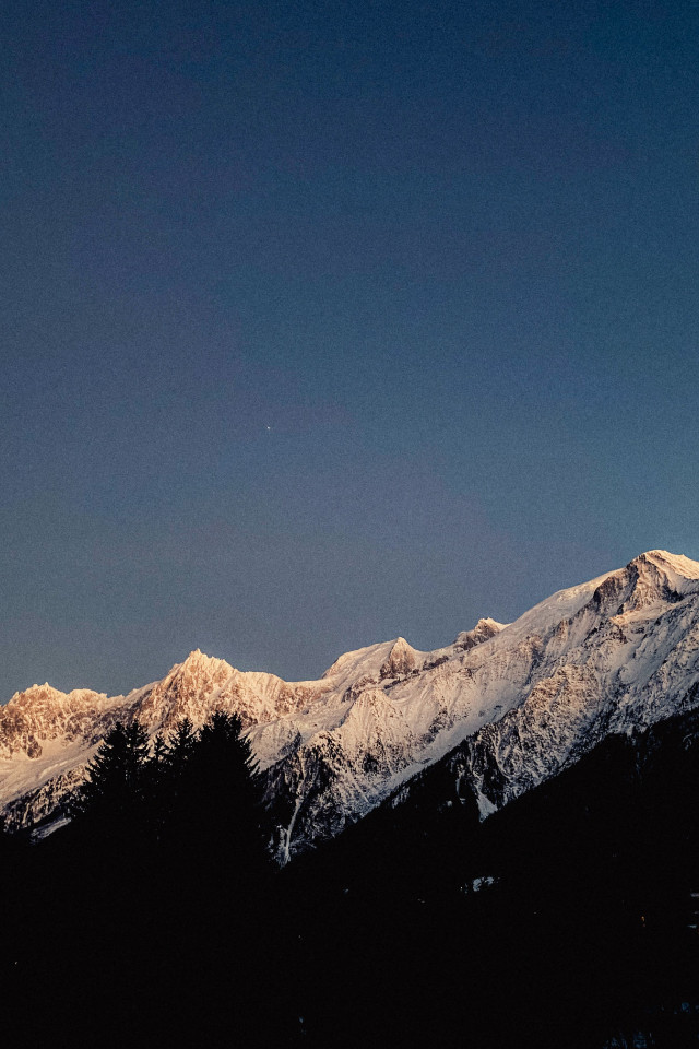 Face aux Aiguilles de Chamonix