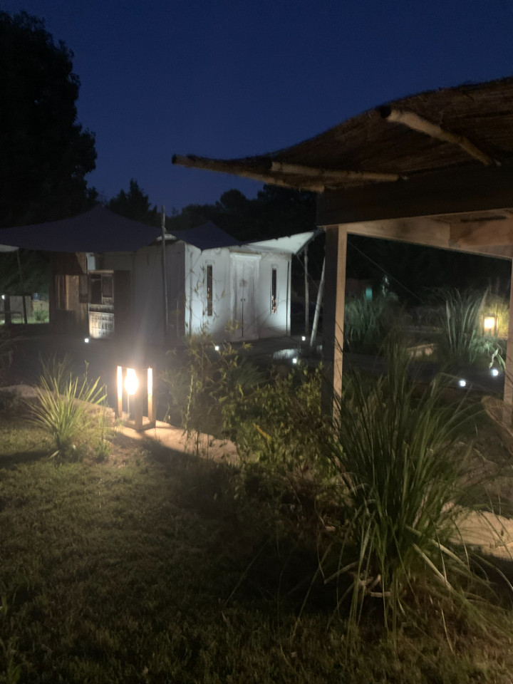Un domaine sans voisinage