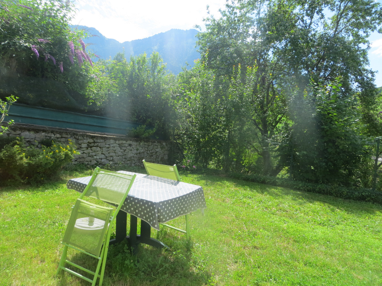 Jardin privatif exposé Est/Sud