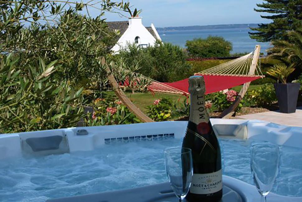 Accès au jacuzzi