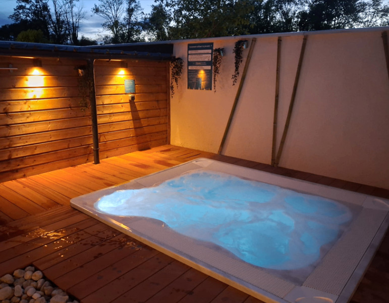 Jacuzzi® au cœur de notre domaine